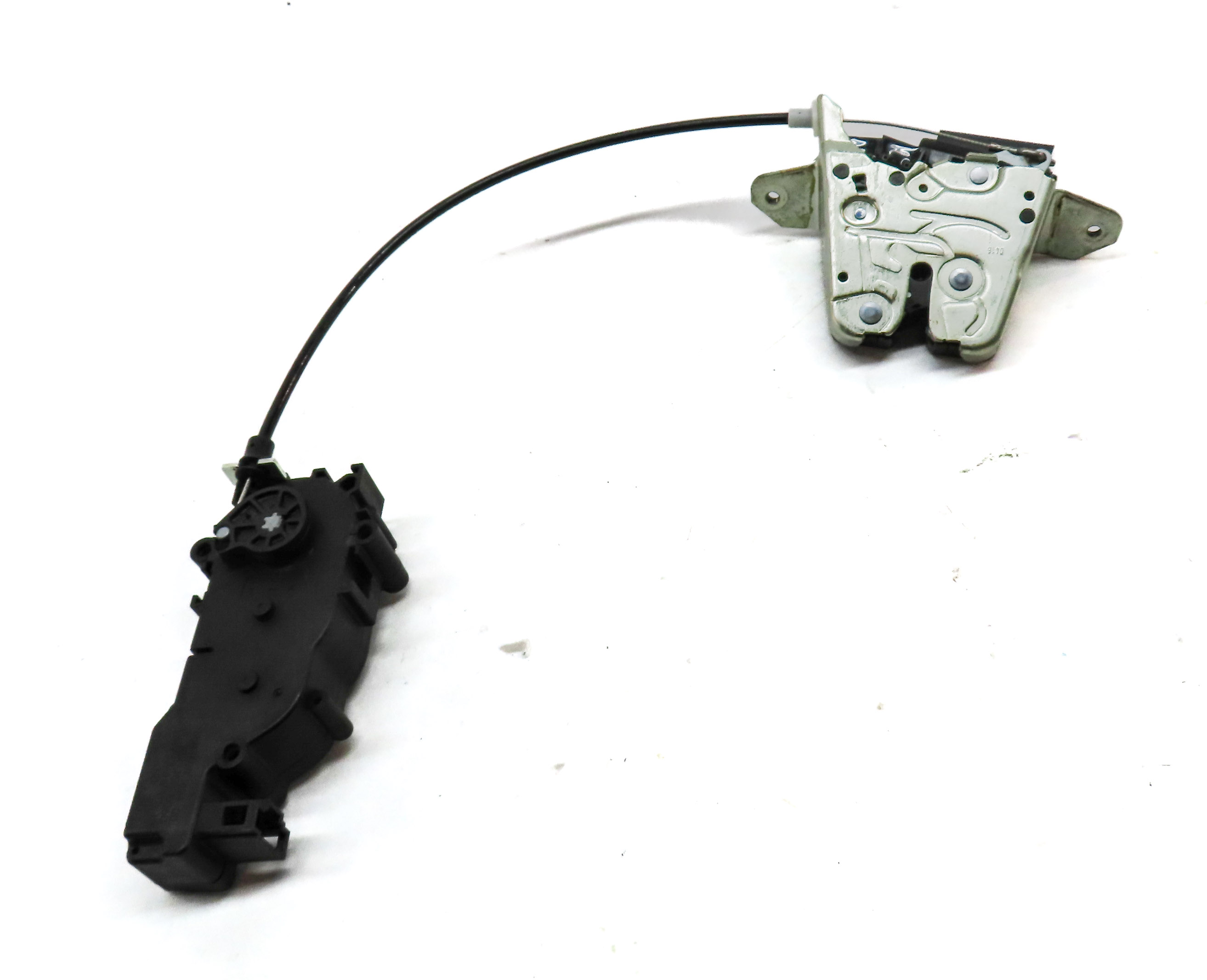 2016 MERCEDES GLA250 (X156) REAR TRUNK TAILGATE LIFTGATE HATCH LATCH w/ACTUATOR — exact item pictured